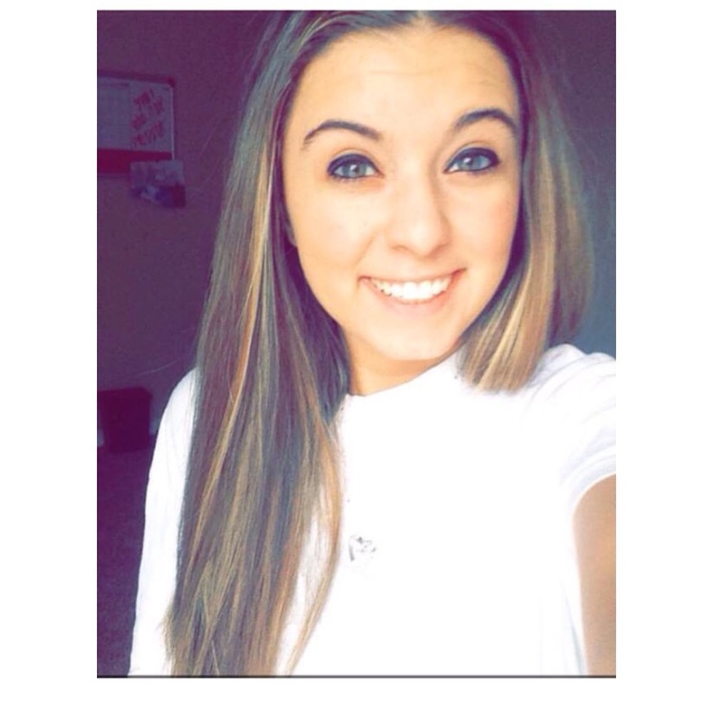 Meet your Posher, Kayla